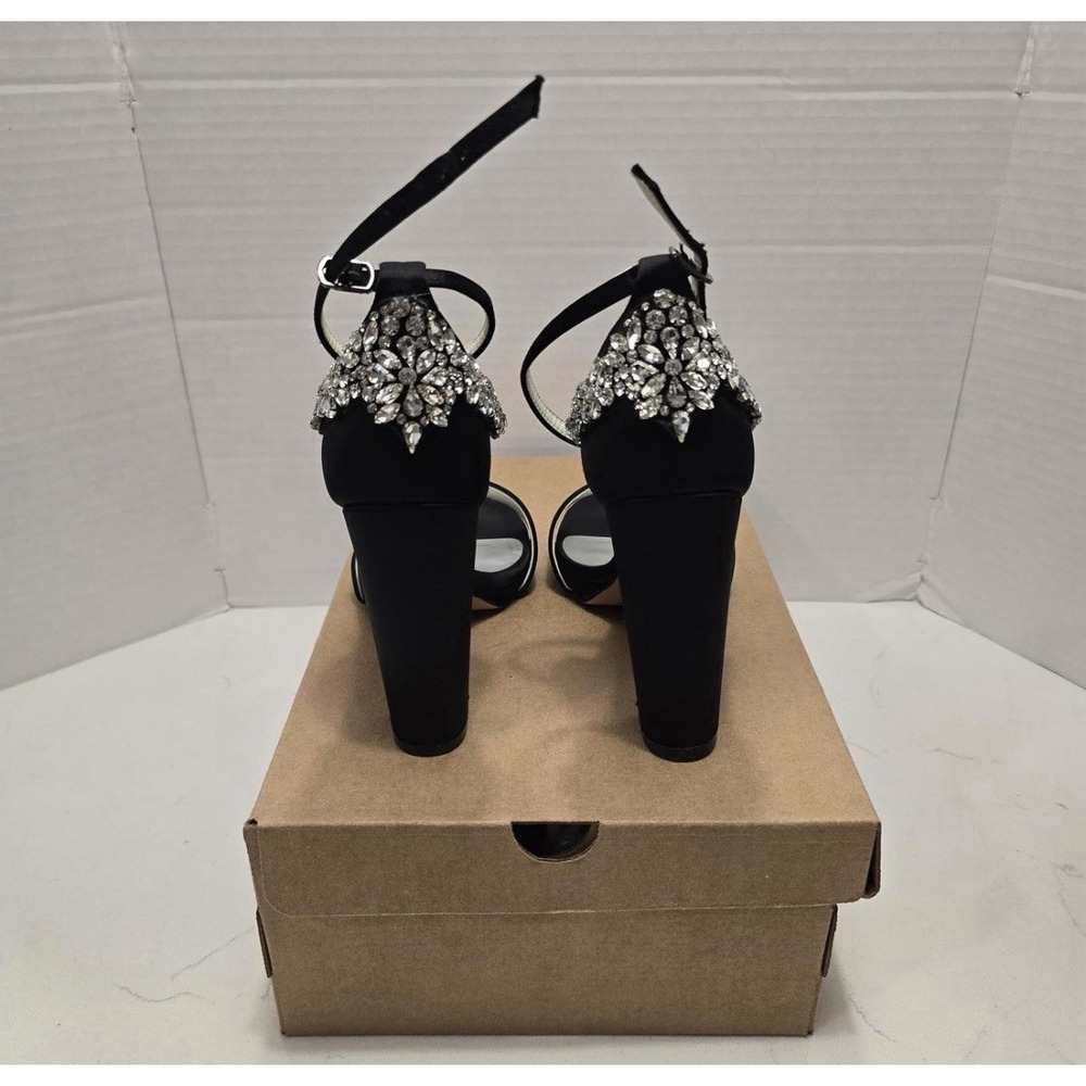 Vera Wang Satin Crystal Embellishments Sandals - 7.5 US